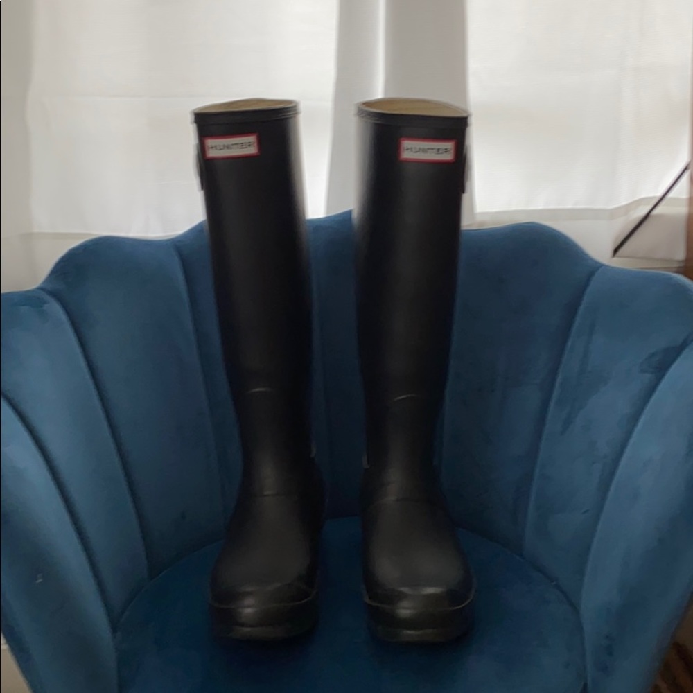 Classic tall hunter rain boots matte black size 7